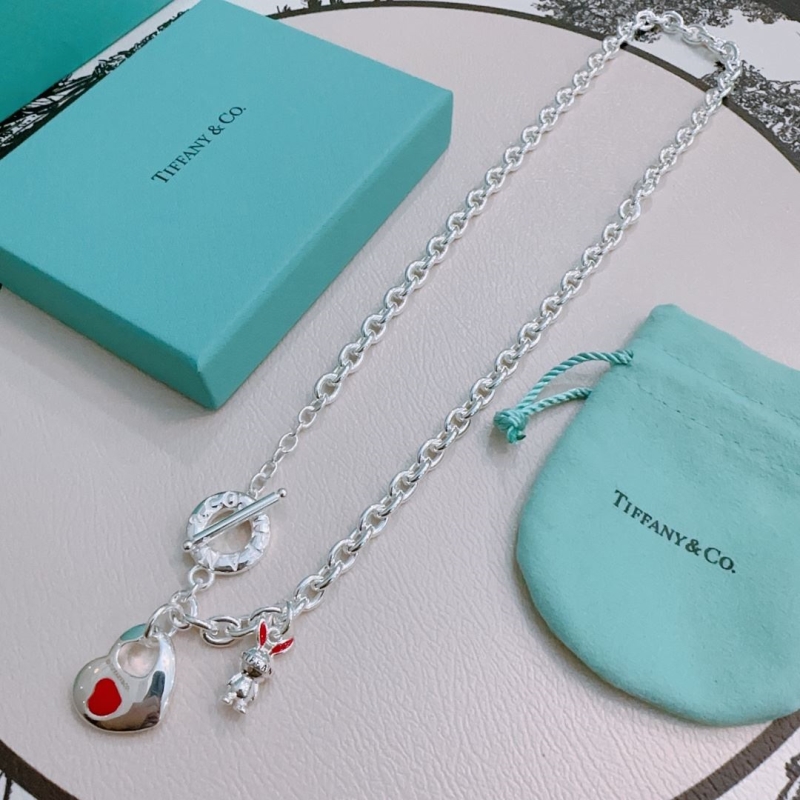 T*f*ny necklaces